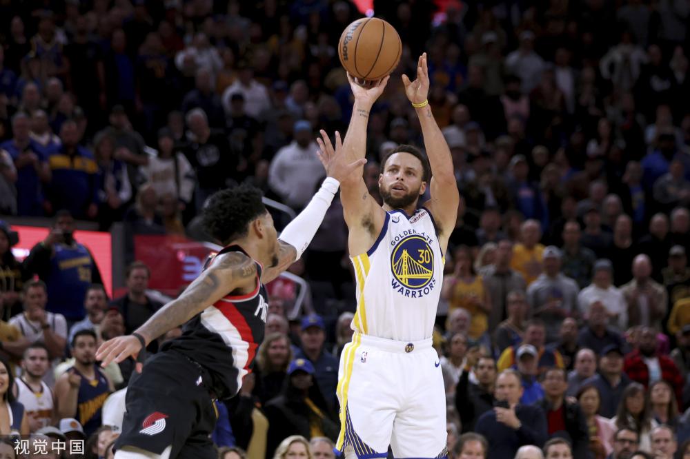 场逼平曼城 场逼平曼城