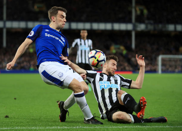 持东部榜首 持东部榜首